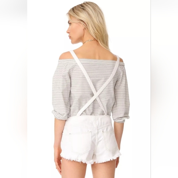 We The Free Strappy Shortalls Overalls Bib White Denim Jean Shorts Cutoff Raw 31 - Picture 3 of 16